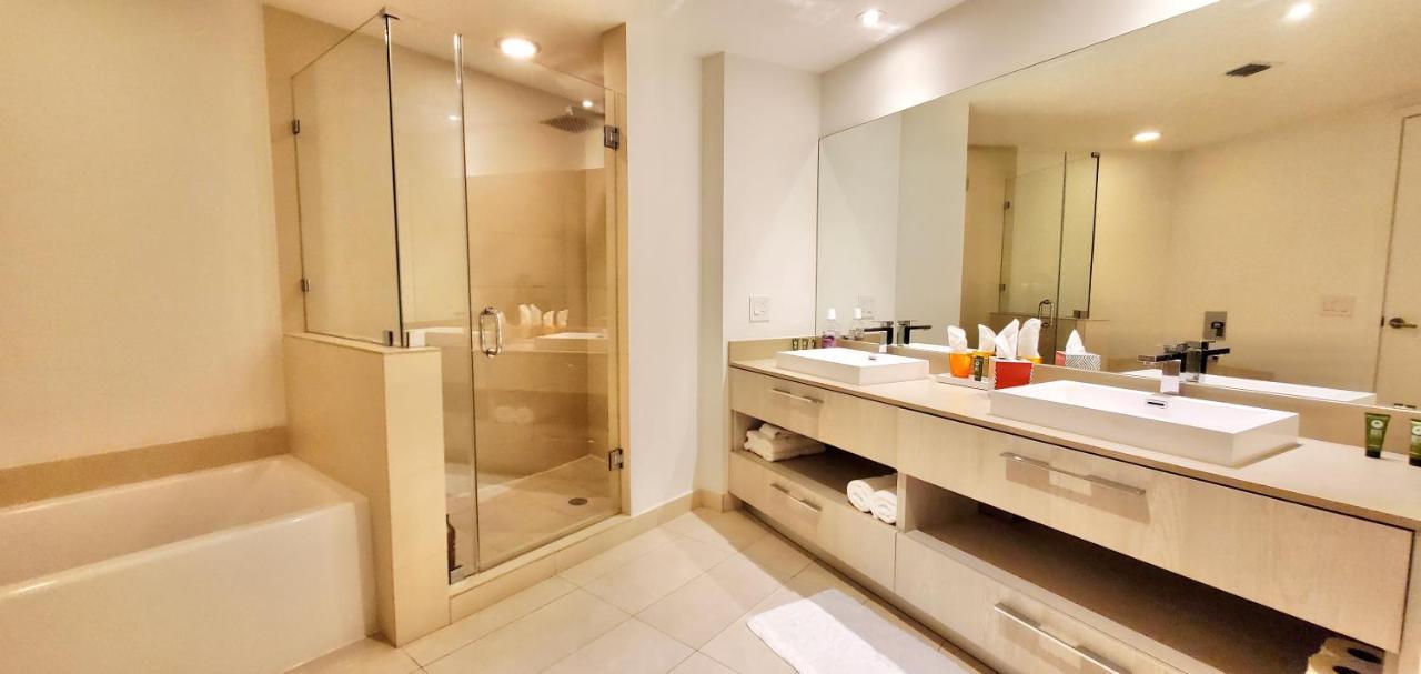Million Dollar View At Hyde Resort And Residences Beverley Beach ภายนอก รูปภาพ
