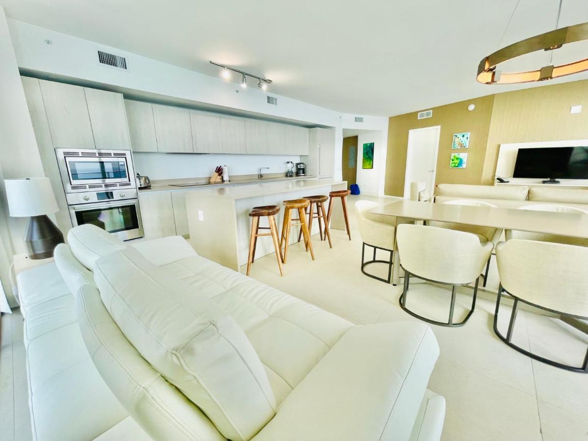 Million Dollar View At Hyde Resort And Residences Beverley Beach ภายนอก รูปภาพ